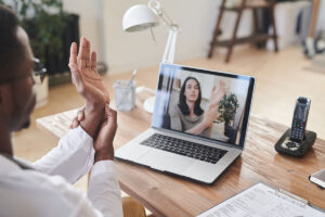 patient on laptop learning what's the best way to ask a doctor for a second opinion